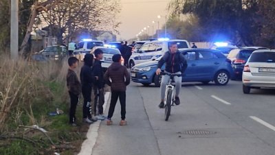 DETALjI FILMSKE POTERE U ZEMUNU! Muškarac sa poternice bežao od policije, čuvari reda mu pucali u gume (FOTO)