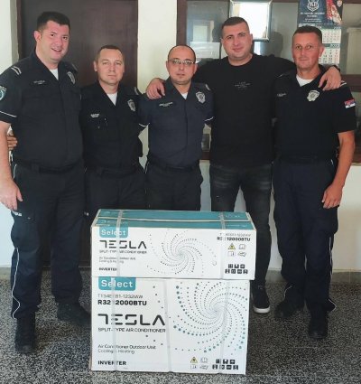 Policijskom odeljenju Merdare uručen je jedan inverter klima uređaj