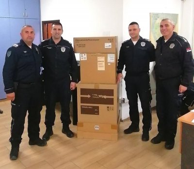 Rukovodstvo NSP SG Stari Grad doniralo je policijskoj stanici Stari Grad dva multifunkcionalna uređaja